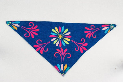 Bandana para mascota Chulada pintada a mano - Mediana MODELO #030503