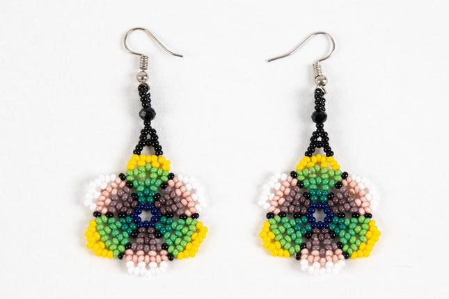 Aretes Flor Pequeña de 5 cm, modelo 2 — MODELO #080615