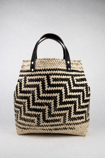 Bolsa Itabili de palma de Oaxaca modelo Vixhi