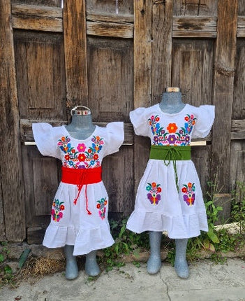 Vestido bordado a mano para niña, 2-4 años MODELO #1211