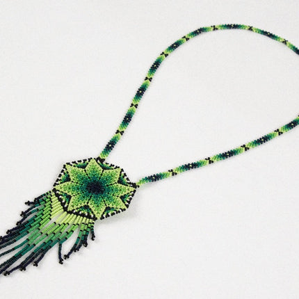 Collar Flor de Peyote Grande