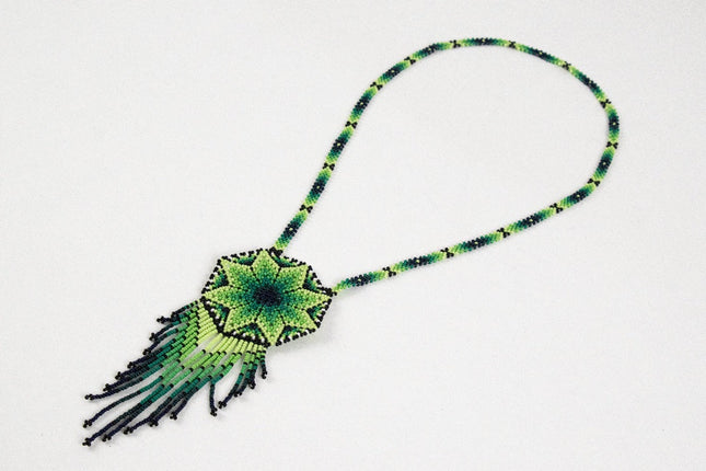 Collar Flor de Peyote Grande