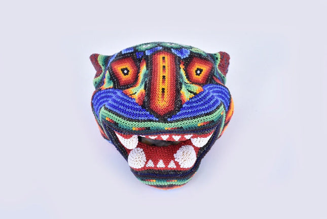 Set de figuras cubiertas con arte Huichol de chaquira MODELO #090501