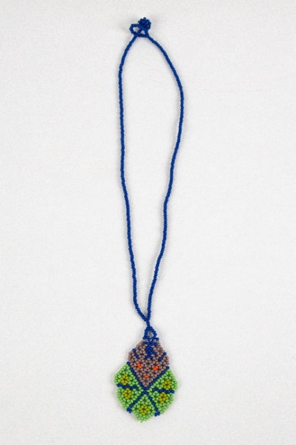 Collar Venado y Flor — MODELO #080607