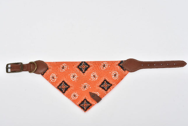 Bandana para mascota con cierre de piel Joker - Extra grande Naranja MODELO #031411