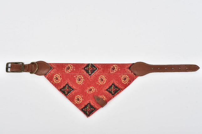 Bandana para mascota con cierre de piel Joker - Mediana Rojo MODELO #031407