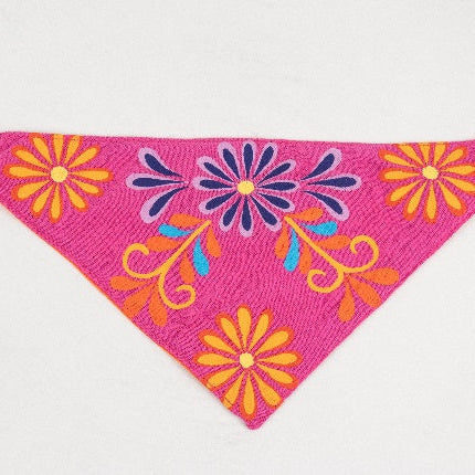 Bandana para mascota Chulada pintada a mano - Chica MODELO #030502